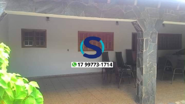 Imagem Casa com 4 Quartos à Venda, 320 m² em Centro - Ouroeste Imagem Casa com 4 Quartos à Venda, 320 m² em Centro - Ouroeste