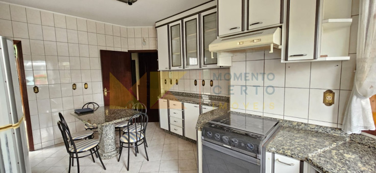 Imagem Casa com 4 Quartos à Venda, 307 m² em Escola Agrícola - Blumenau Imagem Casa com 4 Quartos à Venda, 307 m² em Escola Agrícola - Blumenau