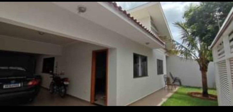 Imagem Casa com 3 Quartos à Venda, 196 m² em Jardim Nova Baroneza - Arapongas Imagem Casa com 3 Quartos à Venda, 196 m² em Jardim Nova Baroneza - Arapongas