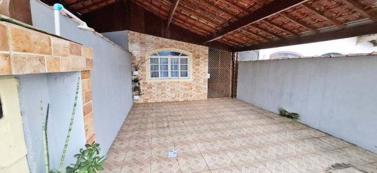 Imagem Casa com 2 Quartos à Venda, 100 m² em Maracanã - Praia Grande Imagem Casa com 2 Quartos à Venda, 100 m² em Maracanã - Praia Grande