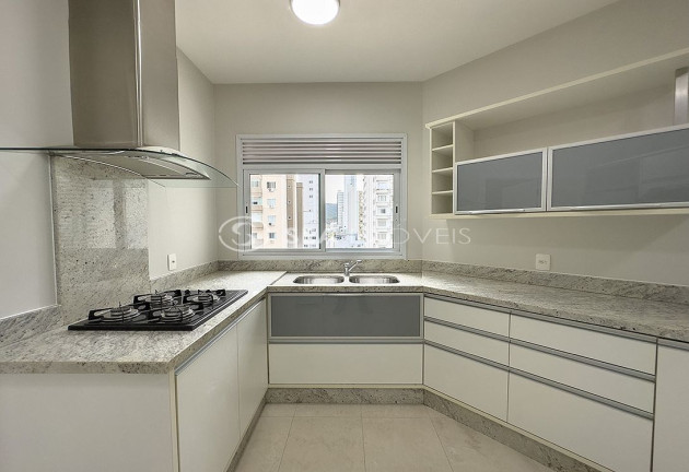 Imagem Apartamento com 3 Quartos à Venda, 138 m² em Centro - Balneário Camboriú Imagem Apartamento com 3 Quartos à Venda, 138 m² em Centro - Balneário Camboriú