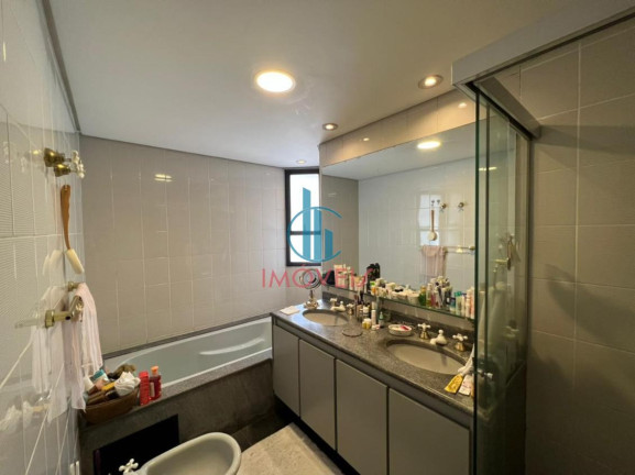 Imagem Apartamento com 4 Quartos à Venda, 220 m² em Itaim Bibi - São Paulo