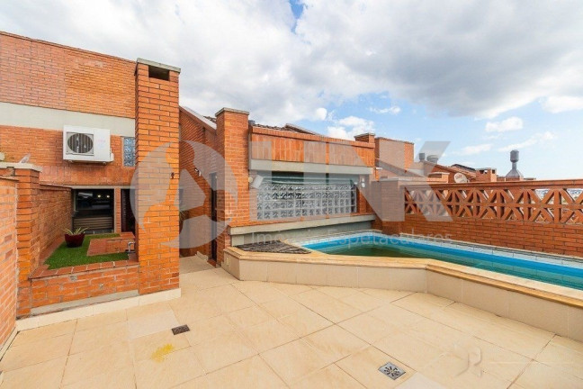 Imagem Imóvel com 3 Quartos à Venda, 360 m² em Cristal - Porto Alegre