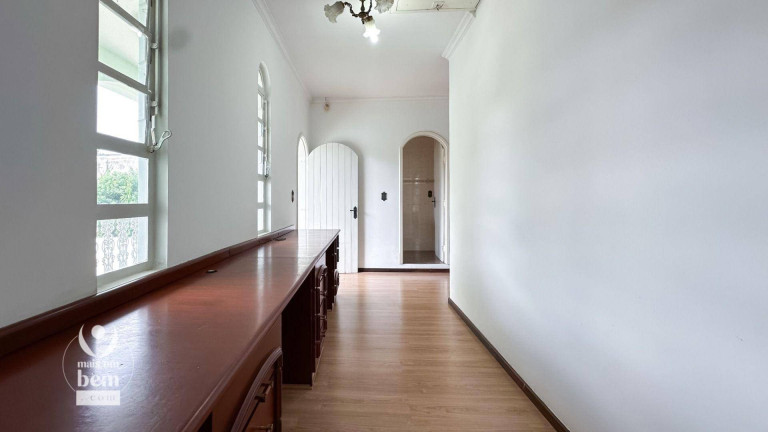 Imagem Casa com 5 Quartos à Venda, 537 m² em São Lourenço - Curitiba