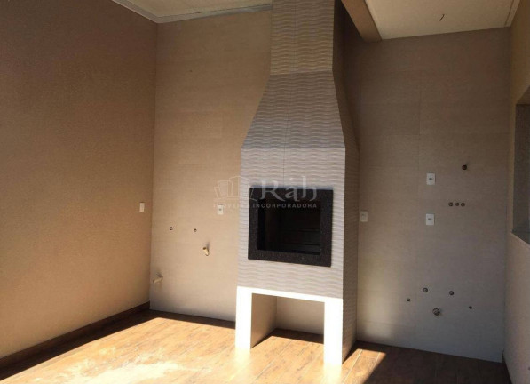 Imagem Sobrado com 3 Quartos à Venda, 190 m² em Centro - Balneário Camboriú Imagem Sobrado com 3 Quartos à Venda, 190 m² em Centro - Balneário Camboriú