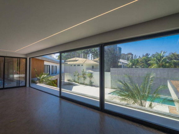 Imagem Casa de Condomínio com 4 Quartos à Venda, 1.533 m² em Barra Da Tijuca - Rio De Janeiro Imagem Casa de Condomínio com 4 Quartos à Venda, 1.533 m² em Barra Da Tijuca - Rio De Janeiro