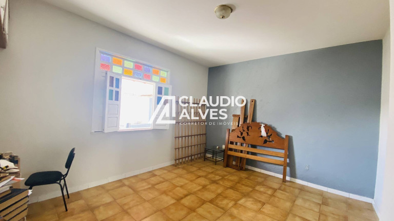 Imagem Casa com 5 Quartos à Venda, 200 m² em São João - Feira De Santana