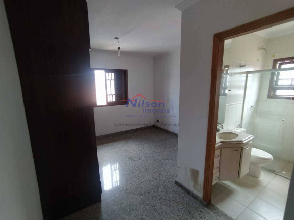 Imagem Casa com 3 Quartos à Venda,  em Vila Galvão - Guarulhos