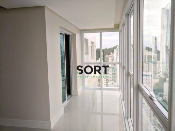 Imagem Apartamento com 3 Quartos à Venda, 114 m² em Centro - Balneário Camboriú