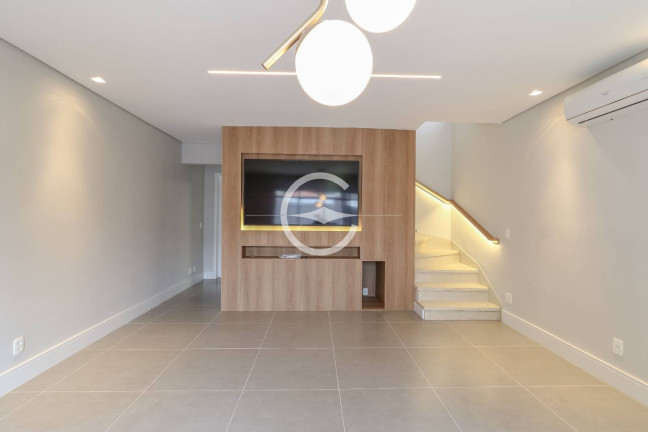 Imagem Casa com 4 Quartos à Venda, 140 m² em Indianópolis - São Paulo Imagem Casa com 4 Quartos à Venda, 140 m² em Indianópolis - São Paulo