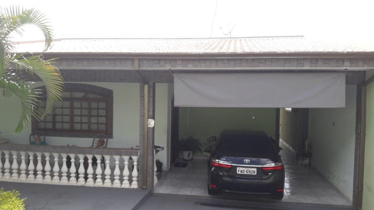 Imagem Casa com 3 Quartos à Venda, 385 m² em Madureira - Bauru Imagem Casa com 3 Quartos à Venda, 385 m² em Madureira - Bauru