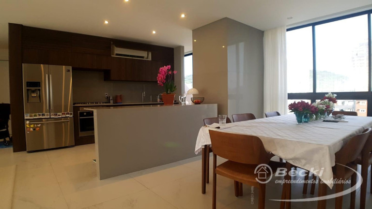 Imagem Apartamento com 3 Quartos à Venda, 174 m² em Glória - Joinville