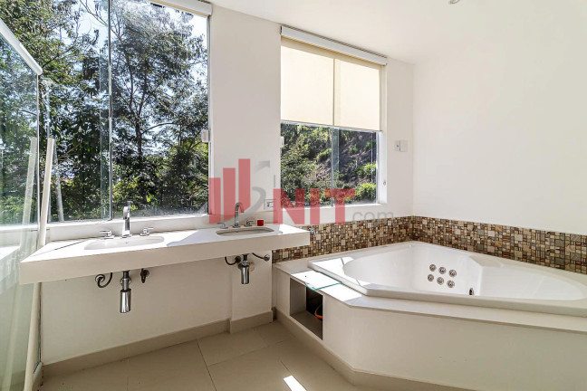 Imagem Casa com 4 Quartos à Venda, 436 m² em Vila Progresso - Niterói Imagem Casa com 4 Quartos à Venda, 436 m² em Vila Progresso - Niterói