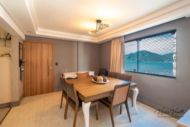 Imagem Apartamento com 3 Quartos para Temporada, 130 m² em Centro - Balneário Camboriú