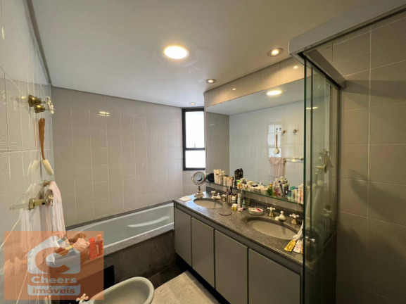 Imagem Apartamento com 4 Quartos à Venda, 220 m² em Itaim Bibi - São Paulo