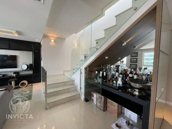 Imagem Cobertura com 3 Quartos à Venda, 196 m² em Pioneiros - Balneário Camboriú Imagem Cobertura com 3 Quartos à Venda, 196 m² em Pioneiros - Balneário Camboriú