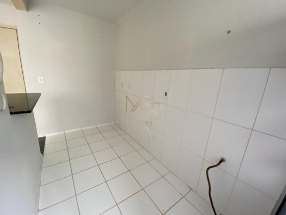 Imagem Apartamento com 2 Quartos à Venda, 50 m² em Pinheirinho - Curitiba