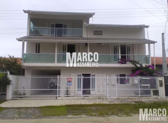 Casa com 4 Quartos à Venda, 288 m² em Centro - Balneário Barra Do Sul
