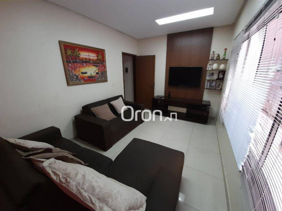Sobrado com 5 Quartos à Venda, 358 m² em Residencial Balneário - Goiânia