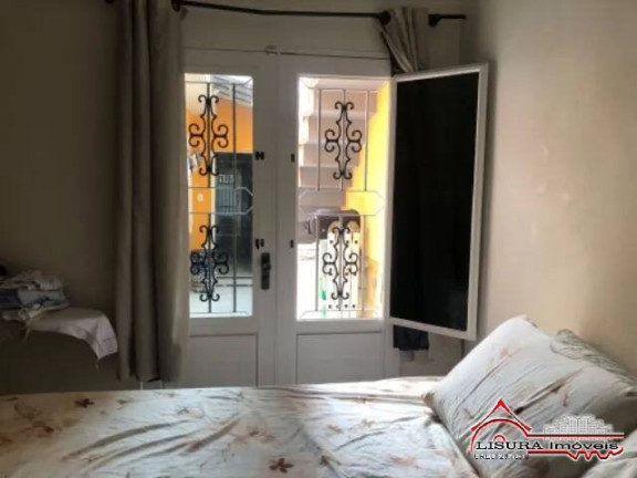 Imagem Casa com 3 Quartos à Venda,  em Centro - Jacareí