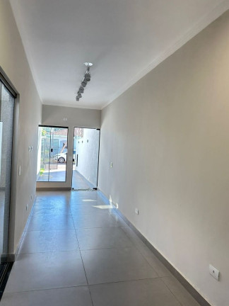 Imagem Casa com 3 Quartos à Venda, 74 m² em Parque Pioneiros - Sarandi