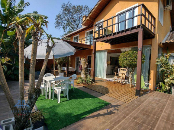 Imagem Casa com 3 Quartos à Venda, 182 m² em Lagoa Da Conceição - Florianópolis Imagem Casa com 3 Quartos à Venda, 182 m² em Lagoa Da Conceição - Florianópolis