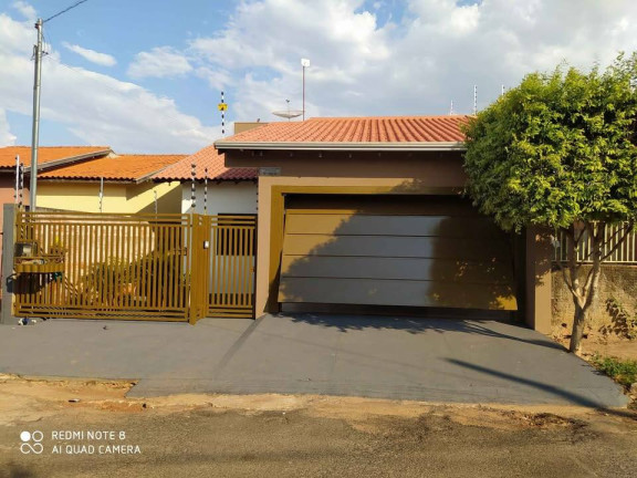 Imagem Casa com 3 Quartos à Venda, 250 m² em Tangará Da Serra Imagem Casa com 3 Quartos à Venda, 250 m² em Tangará Da Serra