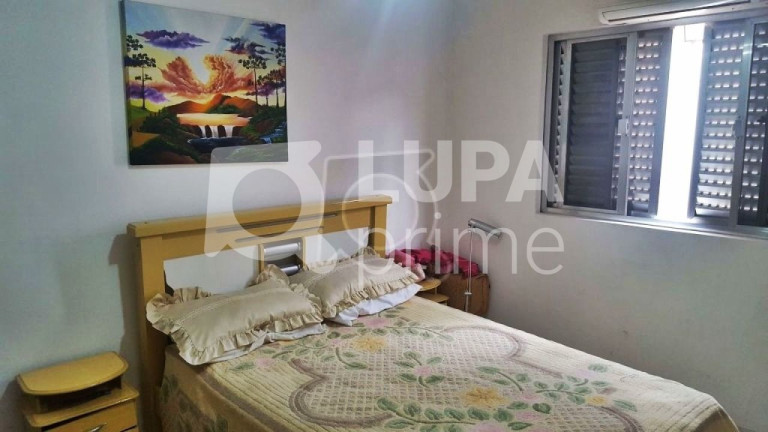 Imagem Casa com 4 Quartos à Venda, 240 m² em Jardim Guanca - São Paulo