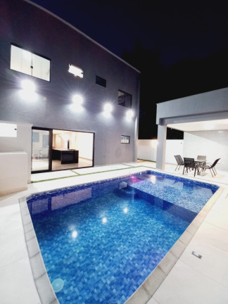 Imagem Casa com 3 Quartos à Venda, 261 m² em Ponta Negra - Manaus