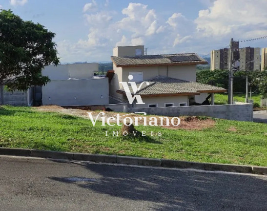 Terreno em Condomínio à Venda, 250 m² em Jardim Residencial Golden Park - Jacareí
