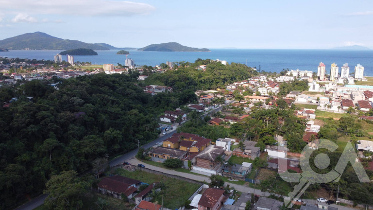 Imagem Sobrado com 2 Quartos à Venda, 80 m² em Massaguaçu - Caraguatatuba Imagem Sobrado com 2 Quartos à Venda, 80 m² em Massaguaçu - Caraguatatuba