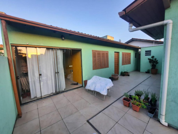 Imagem Casa com 2 Quartos à Venda, 300 m² em Capão Novo - Capao Da Canoa Imagem Casa com 2 Quartos à Venda, 300 m² em Capão Novo - Capao Da Canoa