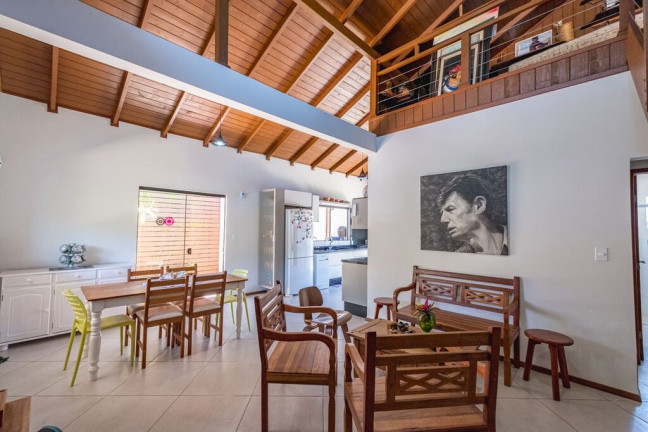 Imagem Casa com 4 Quartos à Venda, 149 m² em Armação Do Pântano Do Sul - Florianópolis