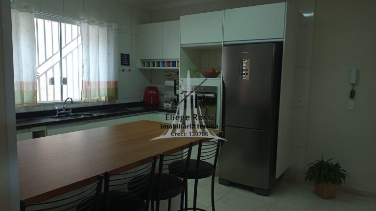Imagem Casa com 3 Quartos à Venda, 250 m² em Itatiba Imagem Casa com 3 Quartos à Venda, 250 m² em Itatiba