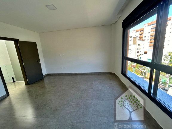 Imagem Casa com 3 Quartos à Venda, 200 m² em Córrego Grande - Florianópolis Imagem Casa com 3 Quartos à Venda, 200 m² em Córrego Grande - Florianópolis