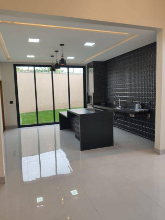 Imagem Casa com 3 Quartos à Venda, 140 m² em Residencial Paris - Anápolis