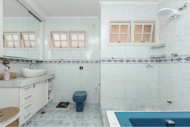 Imagem Casa com 3 Quartos à Venda, 260 m²