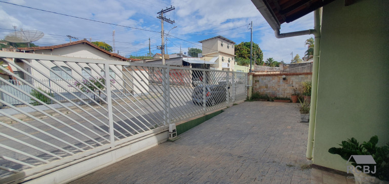 Imagem Sobrado com 6 Quartos à Venda,  em Centro - Esmeraldas