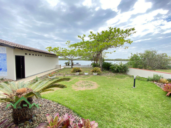 Imagem Sobrado com 4 Quartos à Venda, 342 m² em Costeira - Balneário Barra Do Sul Imagem Sobrado com 4 Quartos à Venda, 342 m² em Costeira - Balneário Barra Do Sul