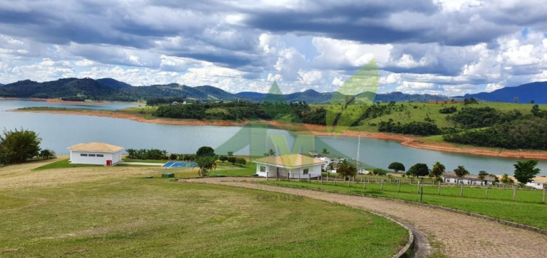 Imagem Chácara com 10 Quartos à Venda, 125.000 m² em Piracaia - Piracaia Imagem Chácara com 10 Quartos à Venda, 125.000 m² em Piracaia - Piracaia