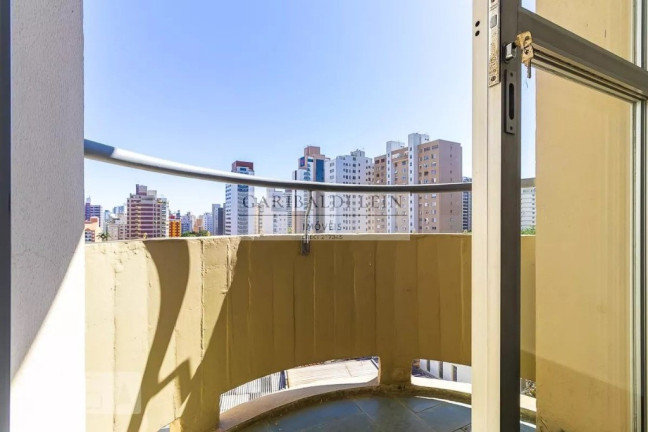 Imagem Imóvel com 2 Quartos à Venda, 70 m² em Centro - Campinas
