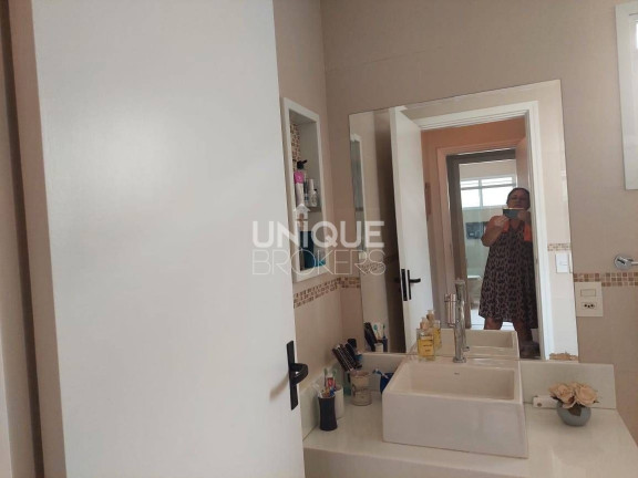 Imagem Casa com 3 Quartos à Venda, 301 m² em Parque Nova Suíça - Valinhos Imagem Casa com 3 Quartos à Venda, 301 m² em Parque Nova Suíça - Valinhos