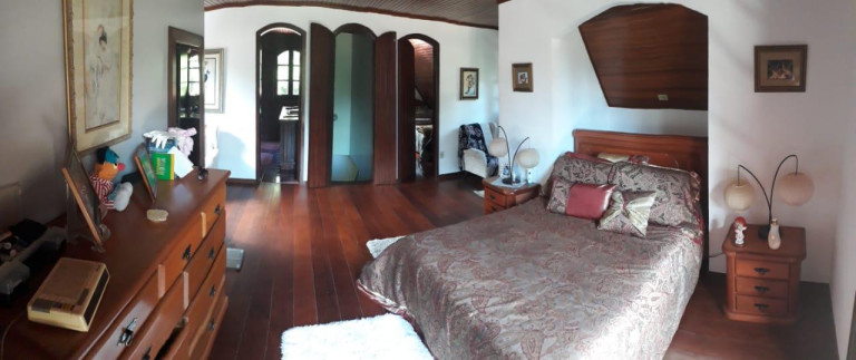 Imagem Casa com 6 Quartos à Venda, 327 m² em Debossan - Nova Friburgo