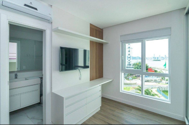 Imagem Apartamento com 4 Quartos à Venda, 200 m² em Pioneiros - Balneário Camboriú