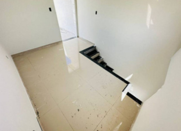 Imagem Imóvel com 2 Quartos à Venda, 50 m² em Piratininga - Belo Horizonte