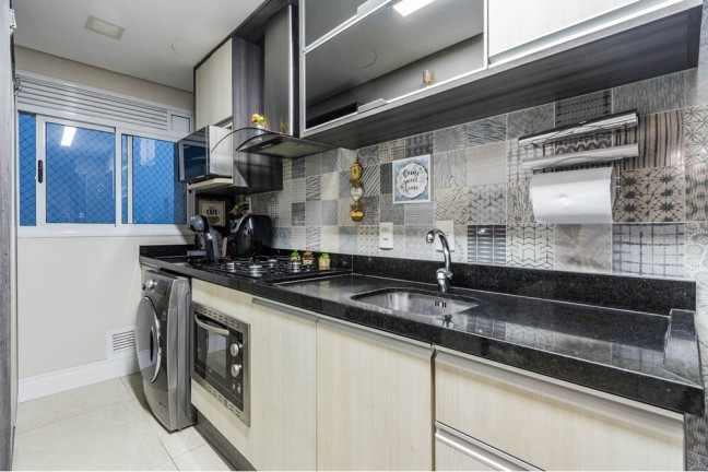 Imagem Apartamento com 3 Quartos à Venda, 74 m² em Rio Branco - Porto Alegre Imagem Apartamento com 3 Quartos à Venda, 74 m² em Rio Branco - Porto Alegre