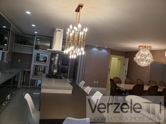 Imagem Apartamento com 4 Quartos à Venda, 183 m² em Centro - Balneário Camboriú Imagem Apartamento com 4 Quartos à Venda, 183 m² em Centro - Balneário Camboriú
