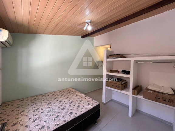 Imagem Casa com 6 Quartos à Venda, 200 m² em Cabo Frio
