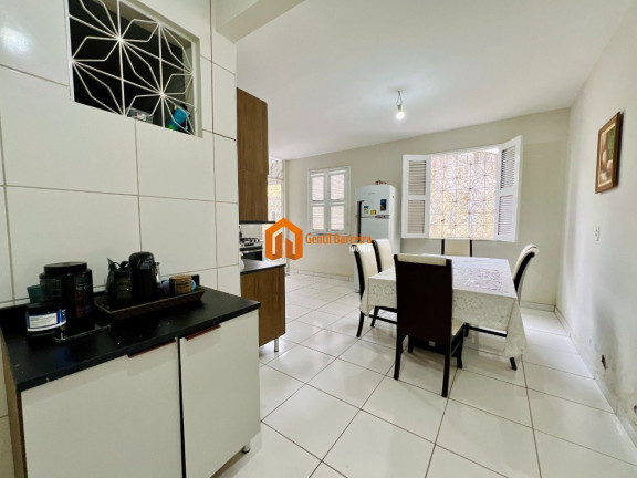 Imagem Casa com 3 Quartos à Venda, 198 m² em Cidade Dos Funcionários - Fortaleza Imagem Casa com 3 Quartos à Venda, 198 m² em Cidade Dos Funcionários - Fortaleza