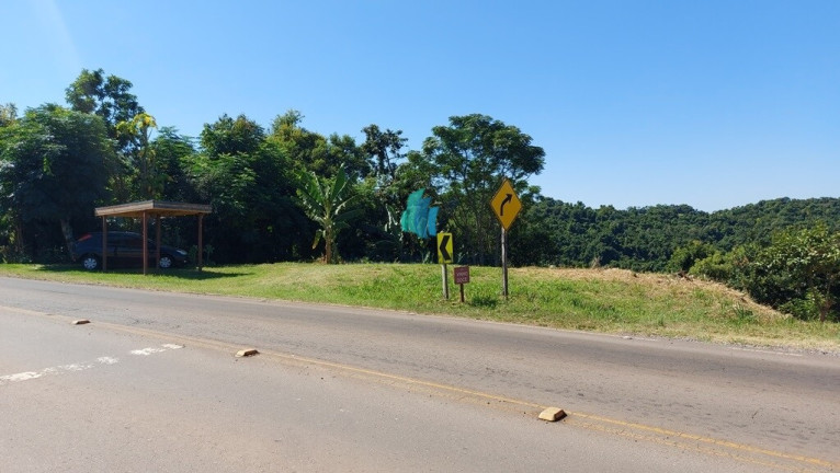 Imagem Terreno à Venda, 756 m² em Faria Lemos - Bento Gonçalves Imagem Terreno à Venda, 756 m² em Faria Lemos - Bento Gonçalves